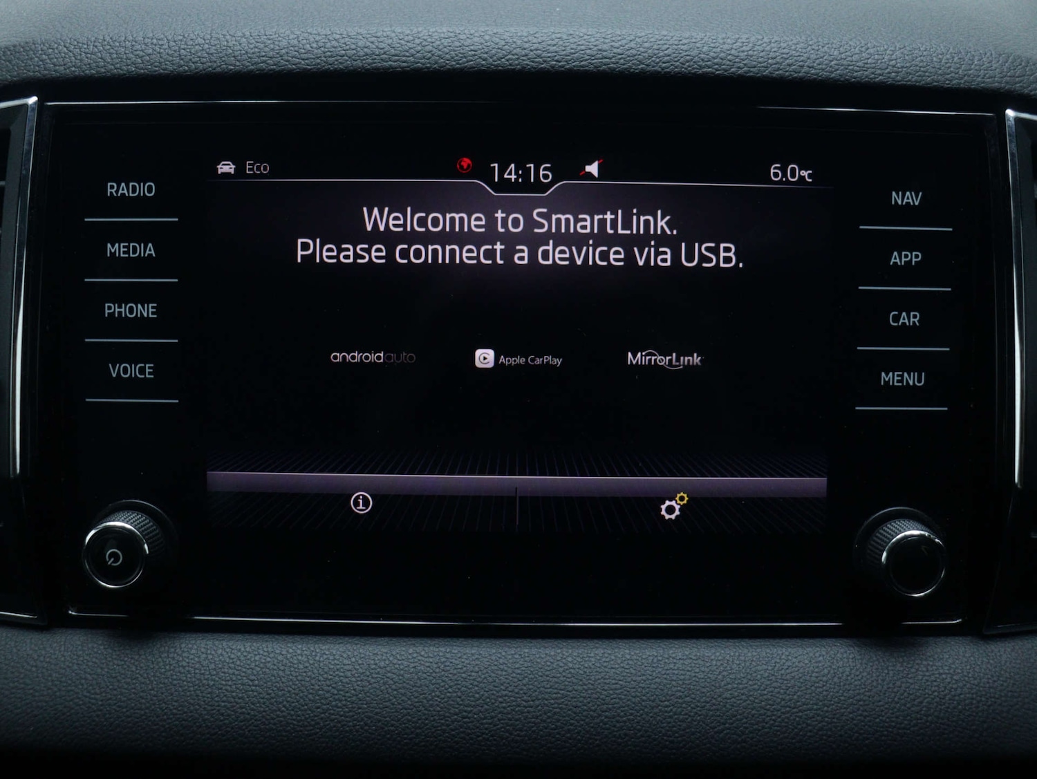 Used Skoda Karoq 2018 for sale - 77087307: Photo 25