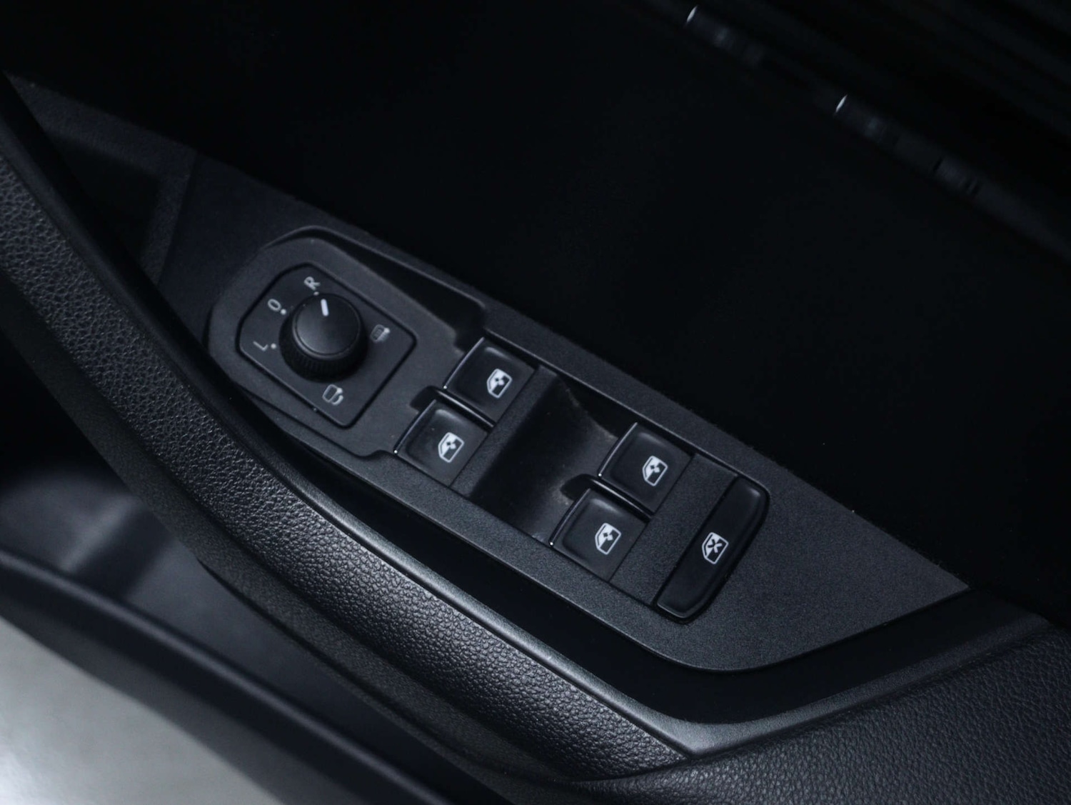 Used Skoda Karoq 2018 for sale - 77087307: Photo 39