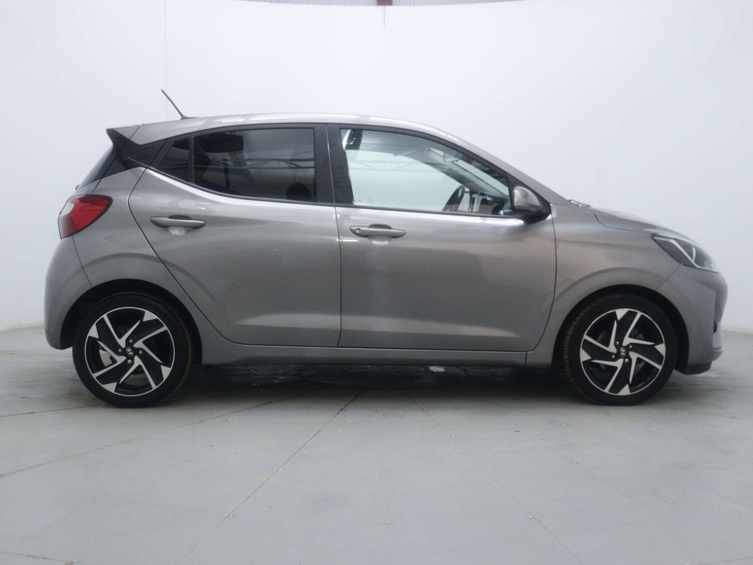 Used Hyundai i10 2022 for sale - 76969184: Photo 12