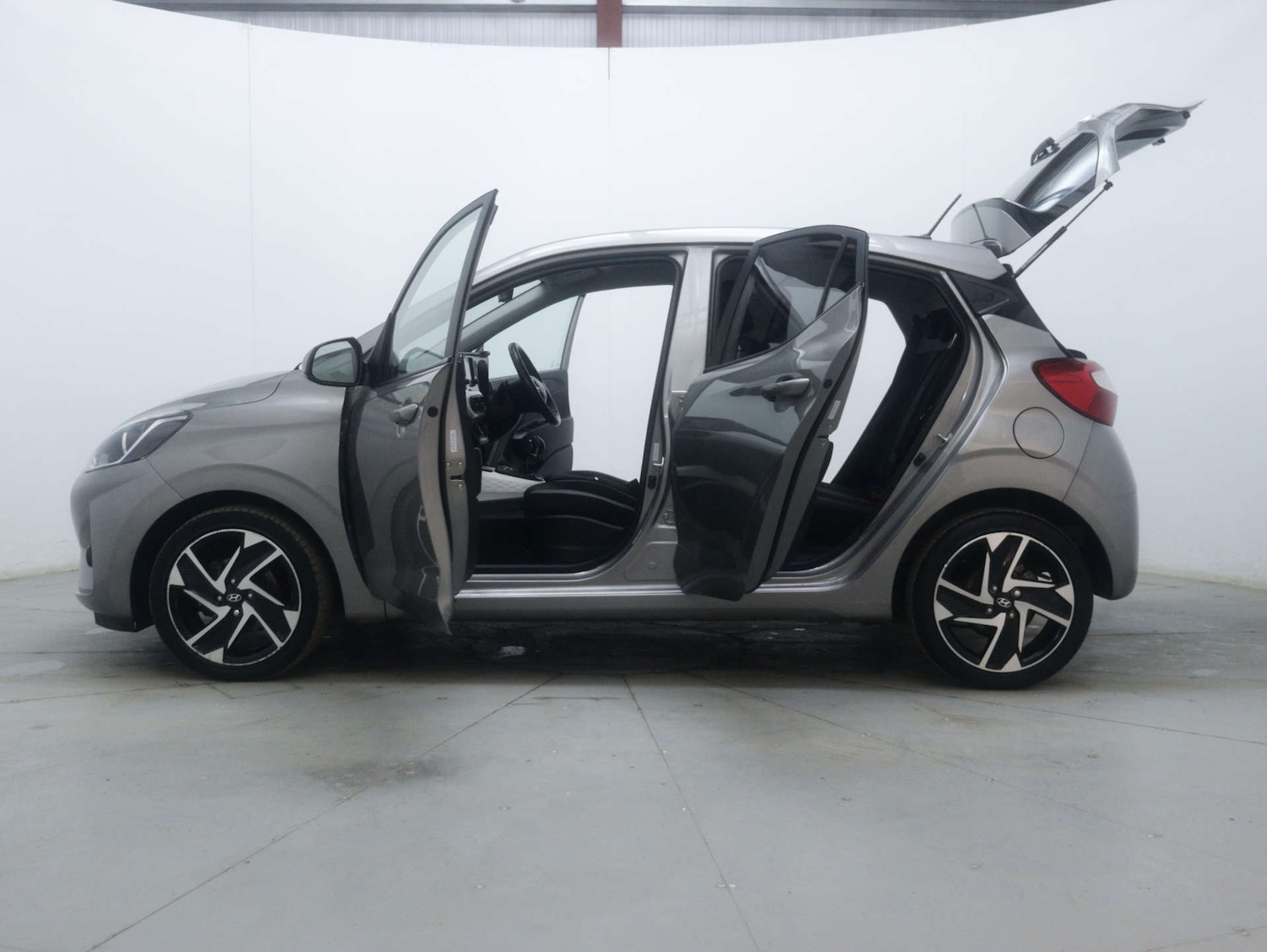 Used Hyundai i10 2022 for sale - 76969184: Photo 44