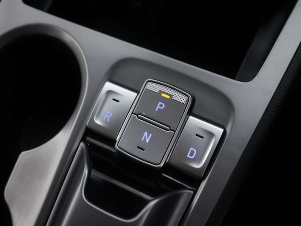 Used Hyundai KONA 2021 for sale - 76105316: Photo 30
