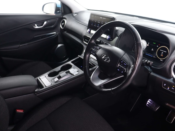 Used Hyundai KONA 2021 for sale - 76105316: Photo 39