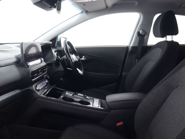 Used Hyundai KONA 2021 for sale - 76105316: Photo 43