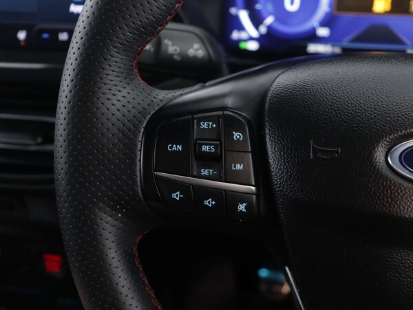 Used Ford Focus 2023 for sale - 74981461: Photo 25
