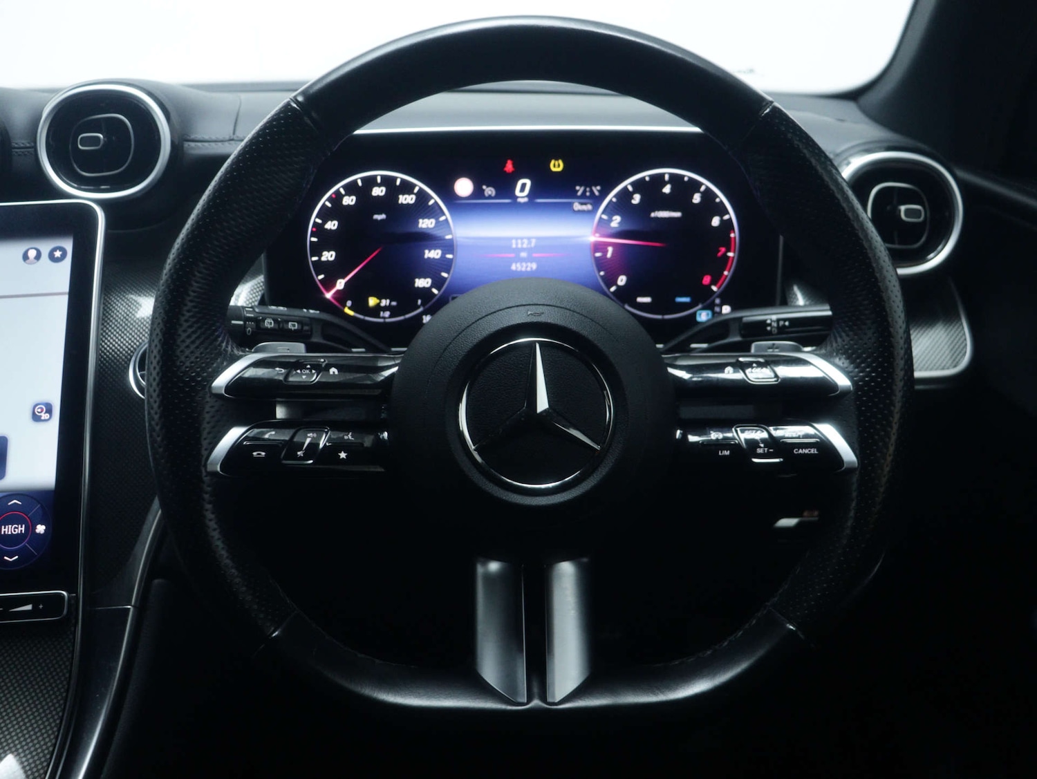 Used Mercedes-Benz GLC 2023 for sale - 77364226: Photo 18