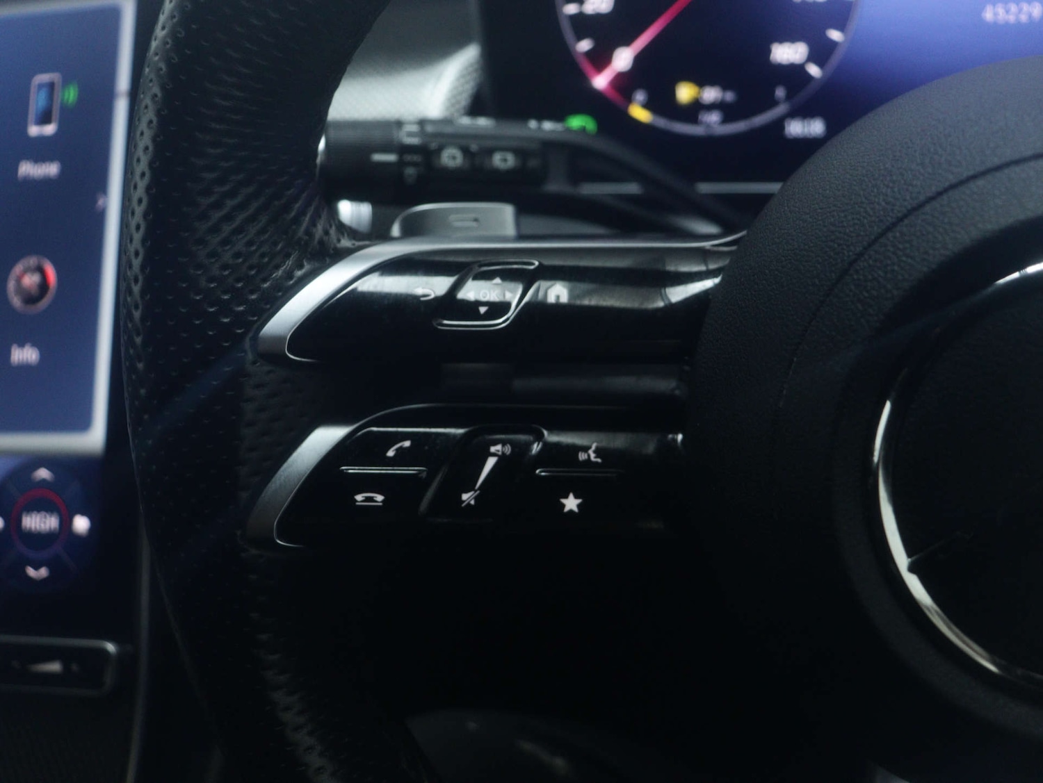 Used Mercedes-Benz GLC 2023 for sale - 77364226: Photo 36