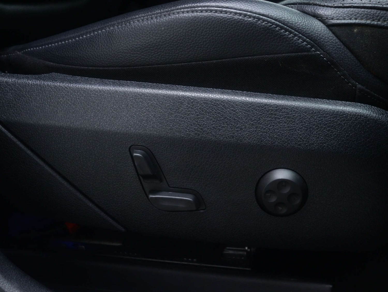 Used Mercedes-Benz GLC 2023 for sale - 77364226: Photo 42