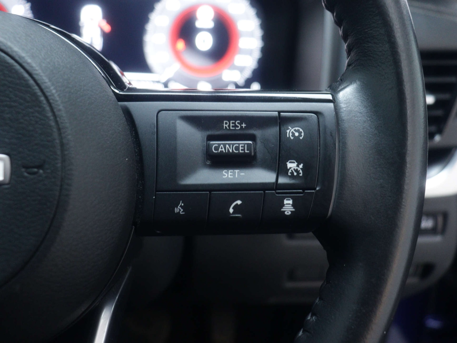 Used Nissan X-Trail 2024 for sale - 77490174: Photo 41