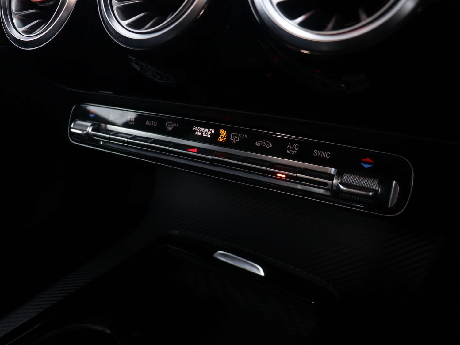 Used Mercedes-Benz CLA 2020 for sale - 75893651: Photo 30