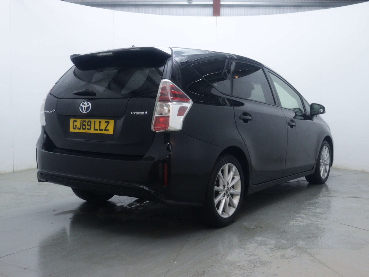 Used Toyota Prius+ 2019 for sale - 77180045: Photo 11