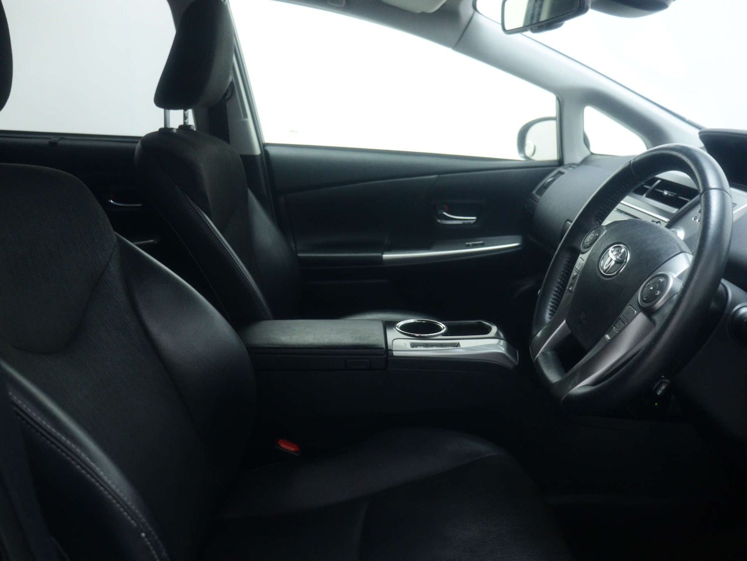 Used Toyota Prius+ 2019 for sale - 77180045: Photo 39