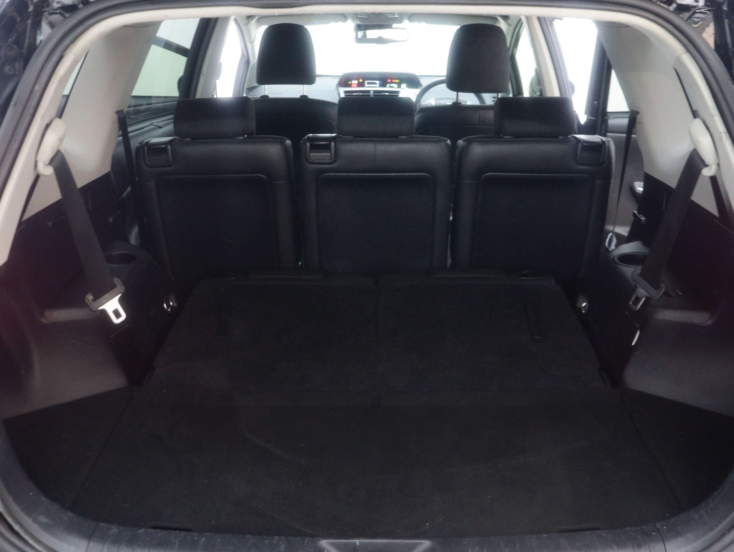 Used Toyota Prius+ 2019 for sale - 77180045: Photo 46