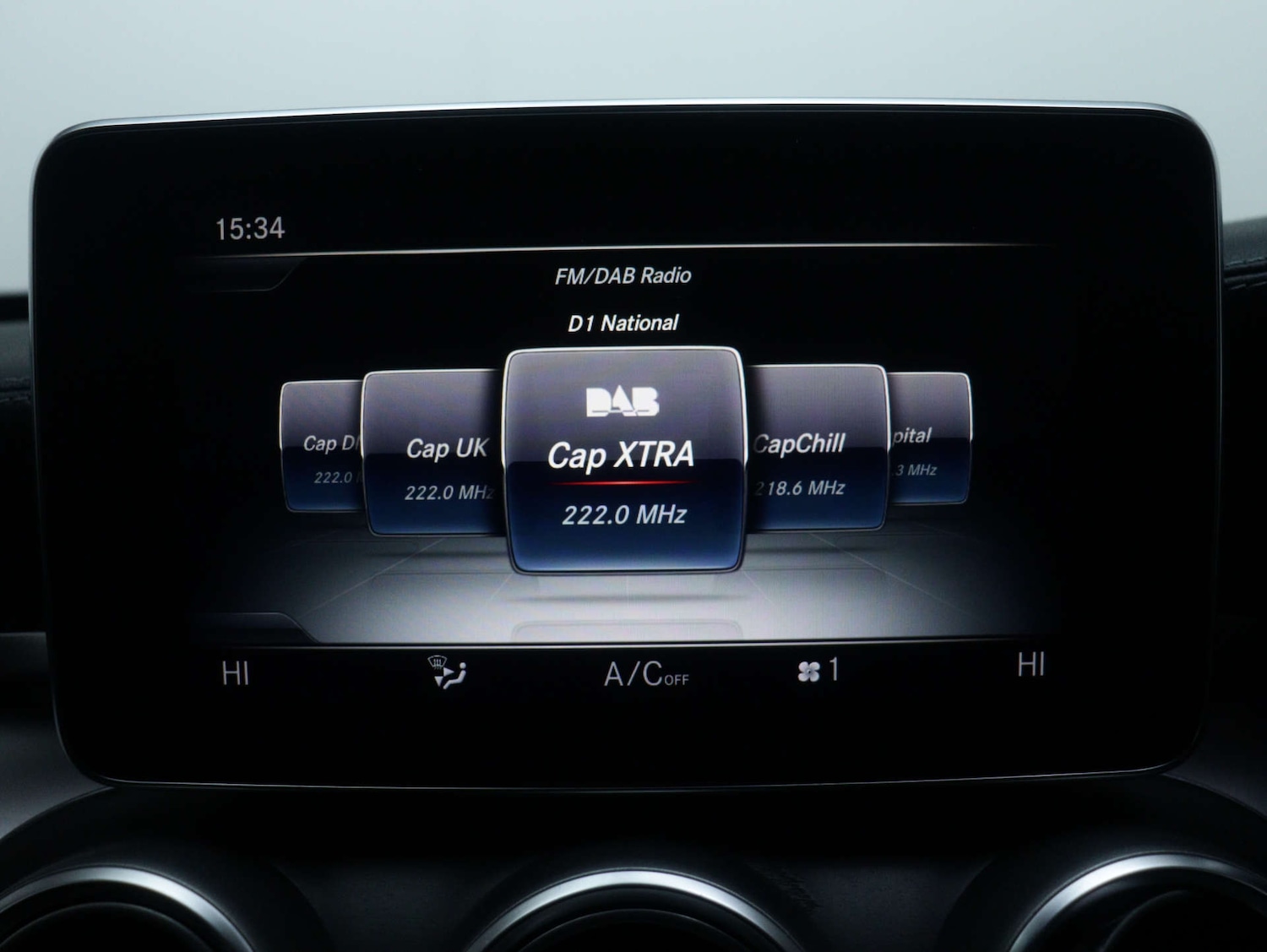 Used Mercedes-Benz C Class 2017 for sale - 76693635: Photo 17