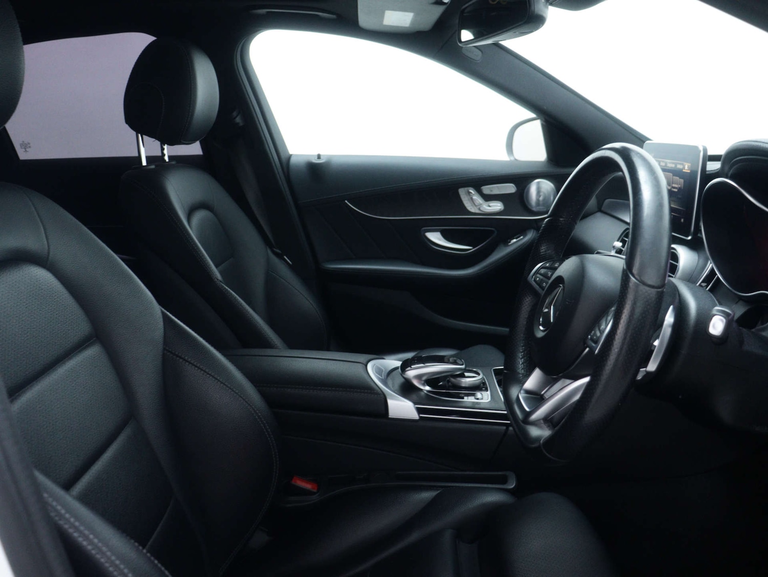 Used Mercedes-Benz C Class 2017 for sale - 76693635: Photo 41