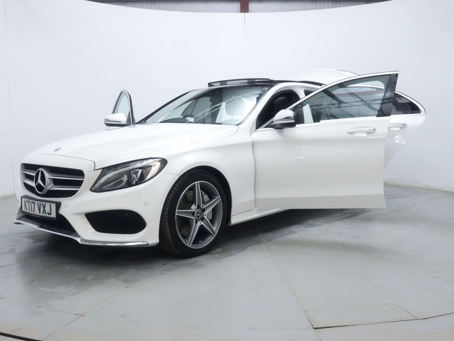 Used Mercedes-Benz C Class 2017 for sale - 76693635: Photo 54