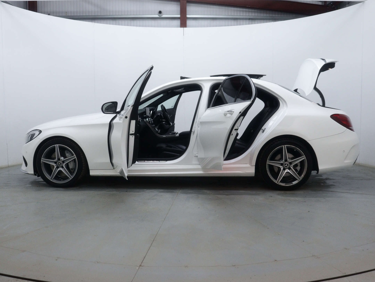 Used Mercedes-Benz C Class 2017 for sale - 76693635: Photo 55