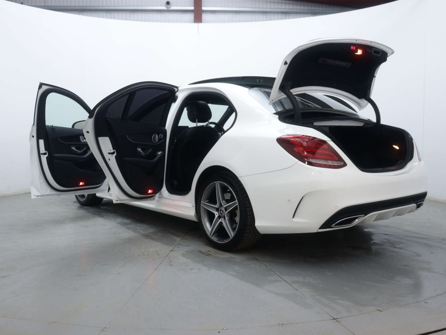 Used Mercedes-Benz C Class 2017 for sale - 76693635: Photo 56