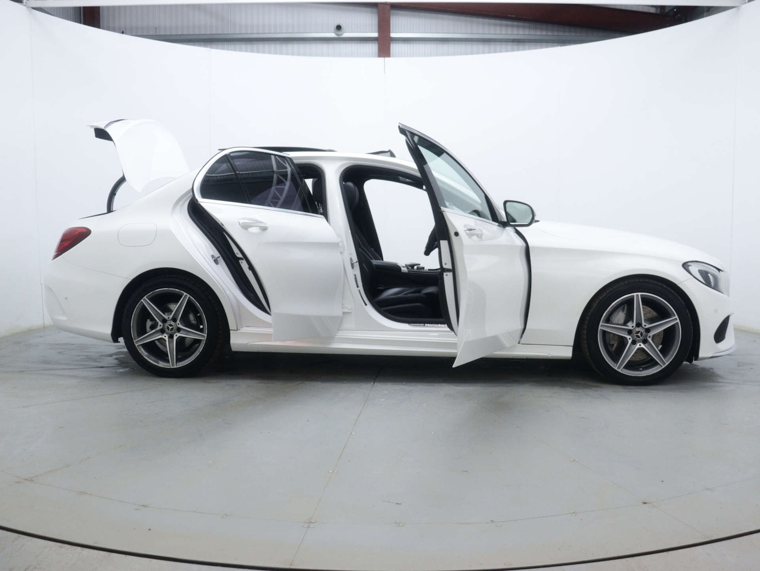 Used Mercedes-Benz C Class 2017 for sale - 76693635: Photo 59