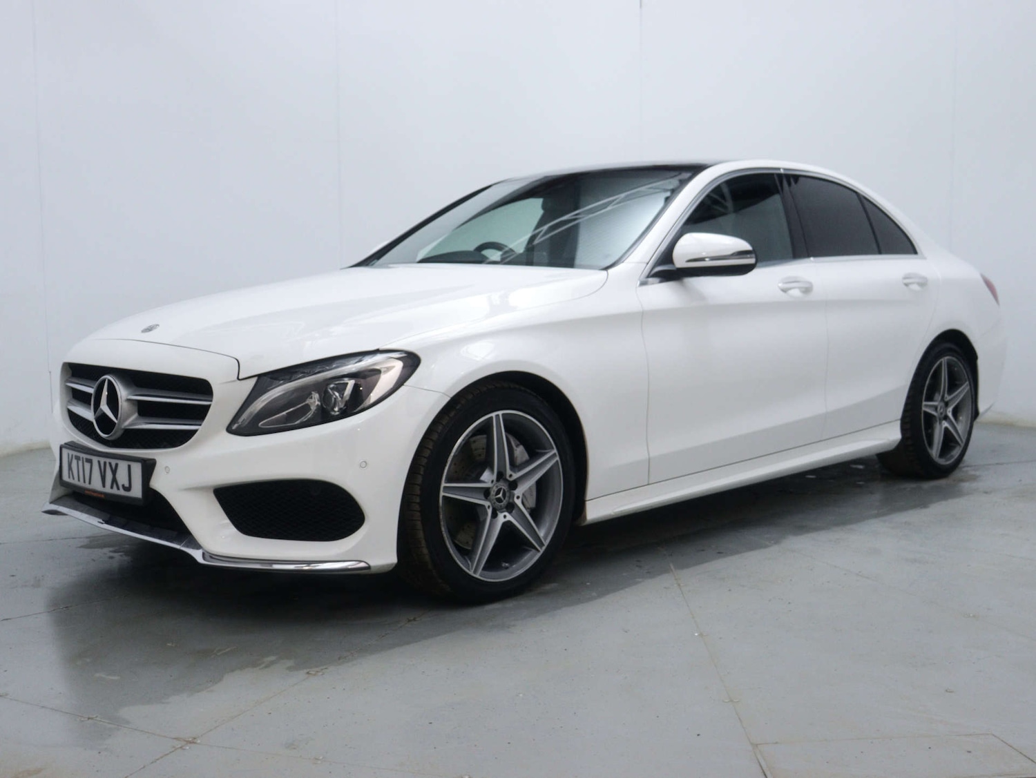 Used Mercedes-Benz C Class 2017 for sale - 76693635: Photo 6