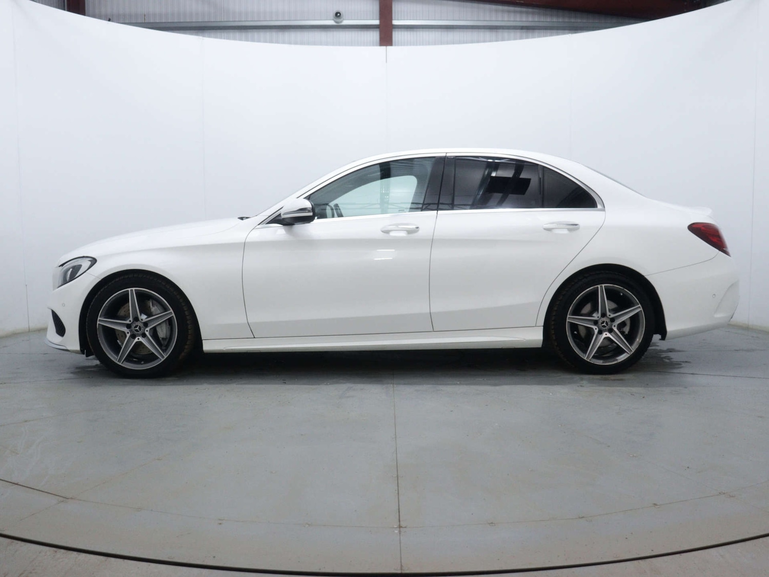 Used Mercedes-Benz C Class 2017 for sale - 76693635: Photo 7
