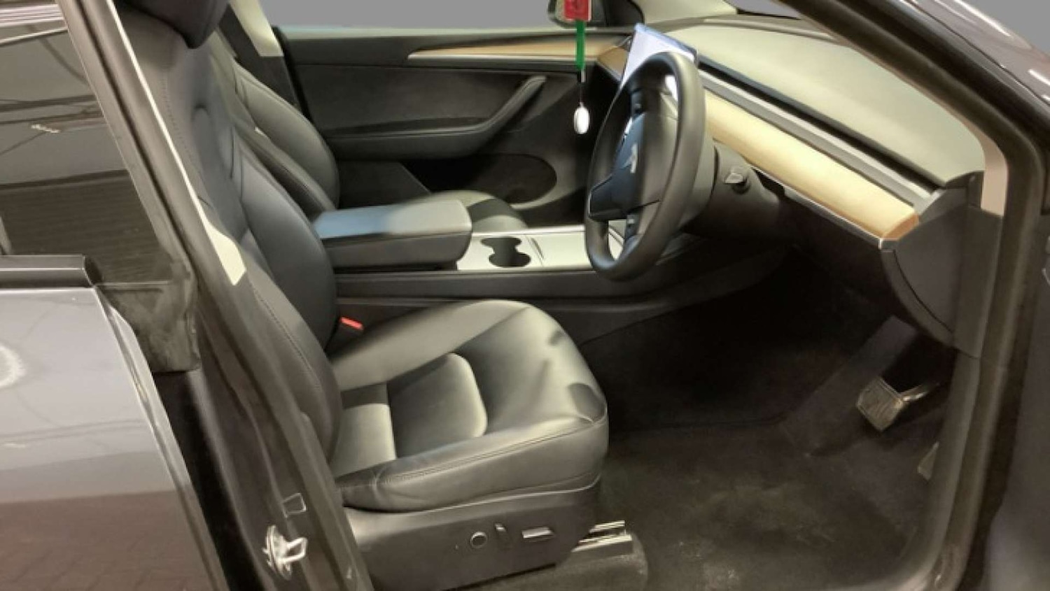 Used Tesla Model Y 2023 for sale - 77271529: Photo 10