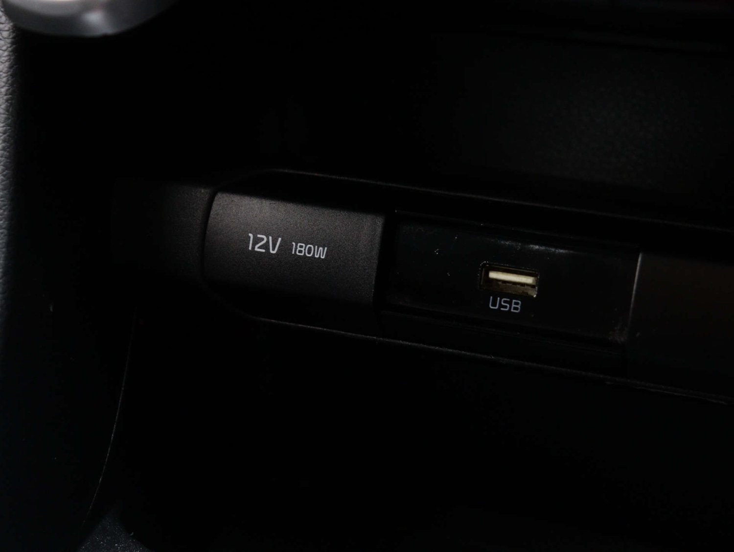 Used Kia Picanto 2023 for sale - 76027728: Photo 32