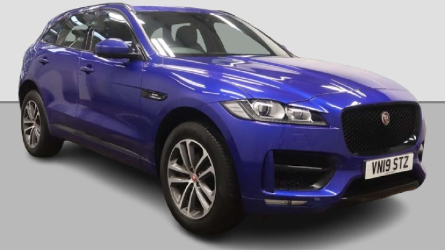 Used Jaguar F-Pace 2019 for sale - 76602039: Photo 1