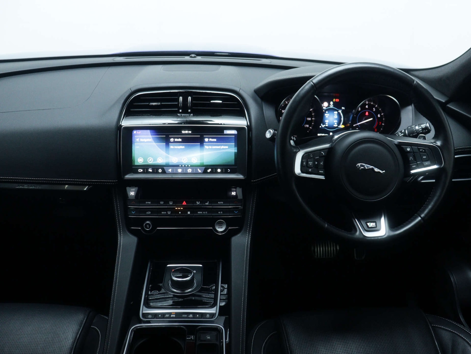 Used Jaguar F-Pace 2019 for sale - 76602039: Photo 18