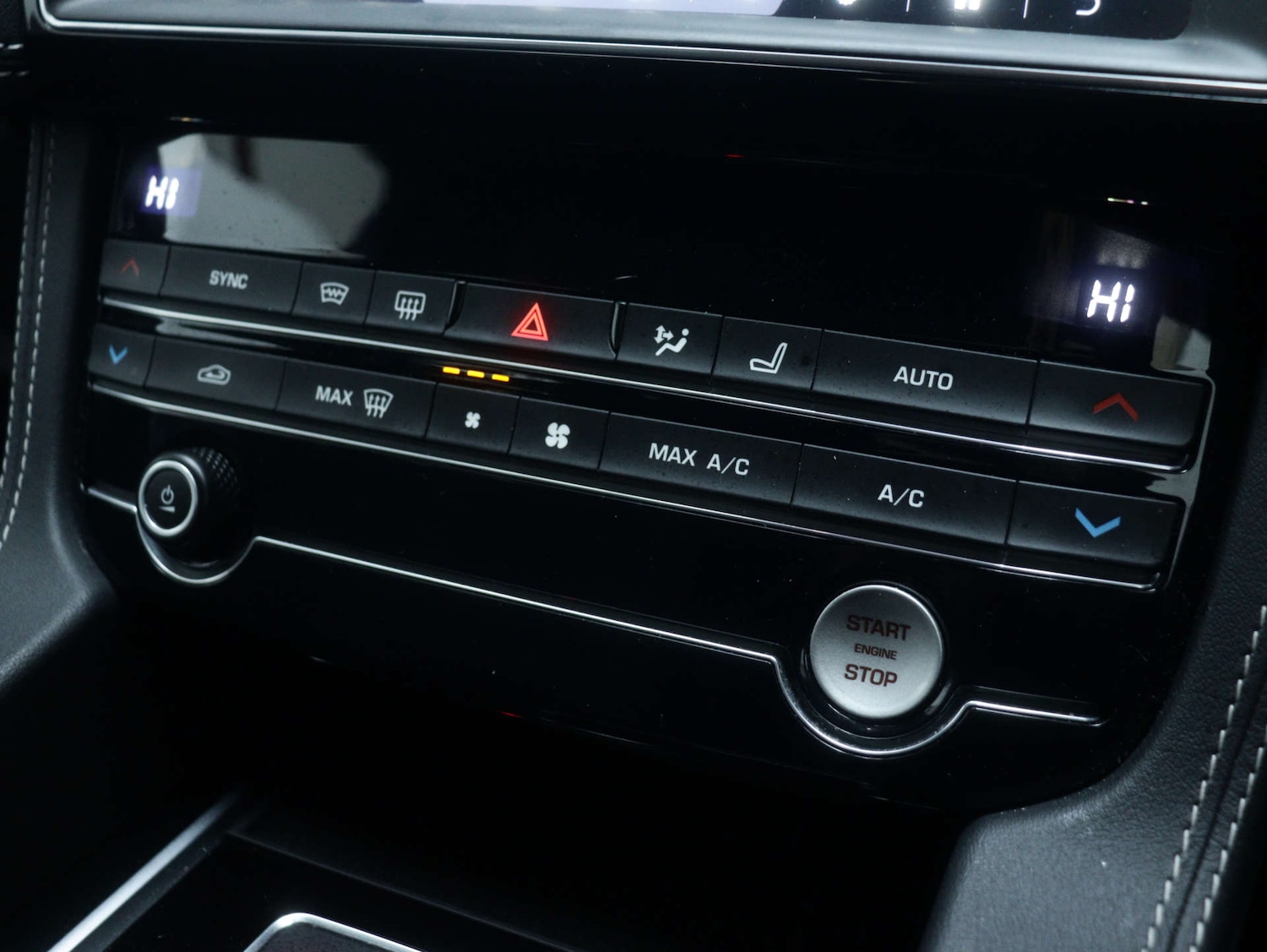 Used Jaguar F-Pace 2019 for sale - 76602039: Photo 30