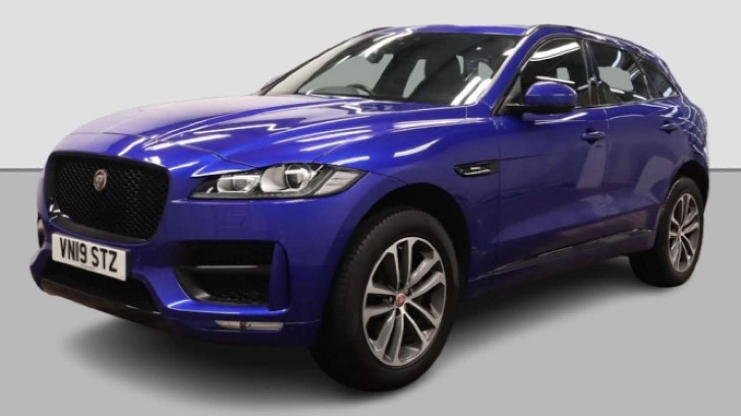 Used Jaguar F-Pace 2019 for sale - 76602039: Photo 5