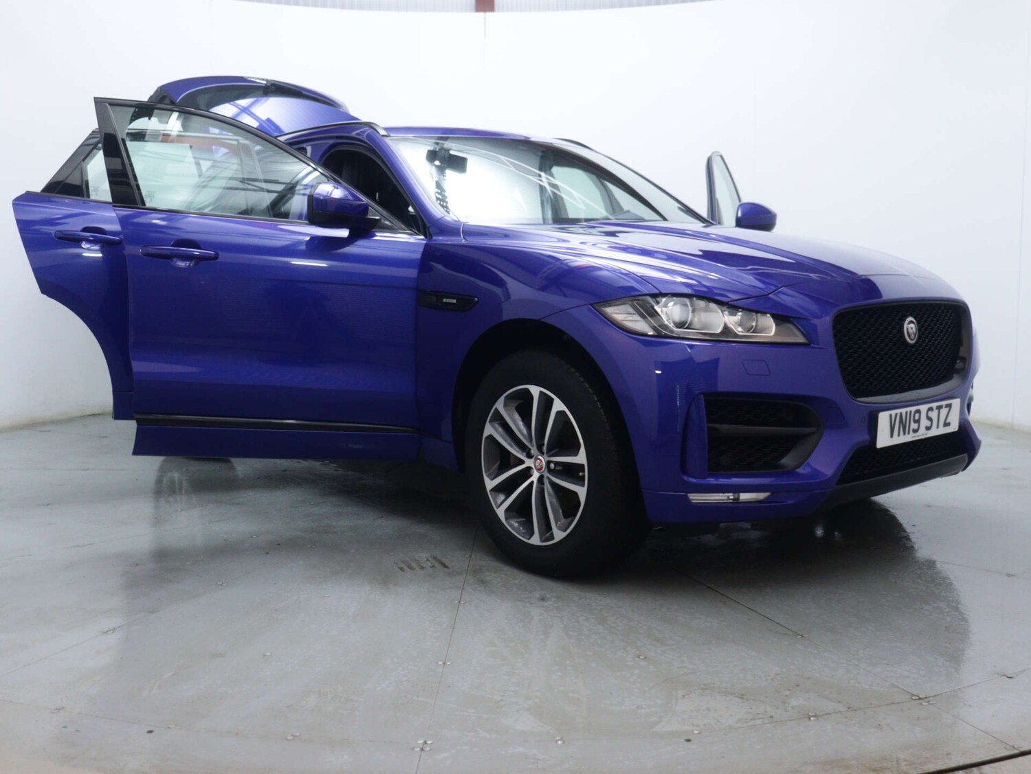 Used Jaguar F-Pace 2019 for sale - 76602039: Photo 51