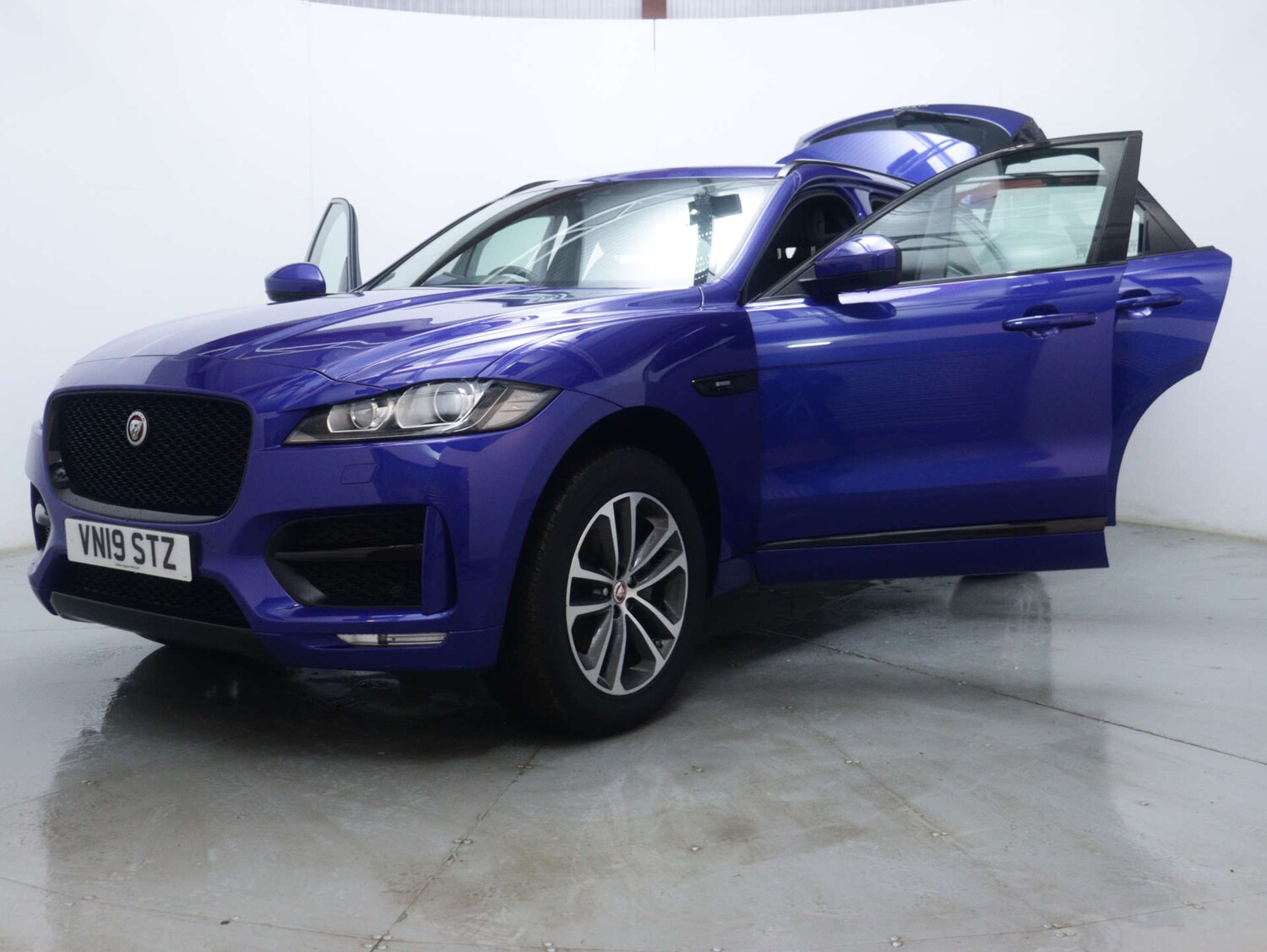 Used Jaguar F-Pace 2019 for sale - 76602039: Photo 53