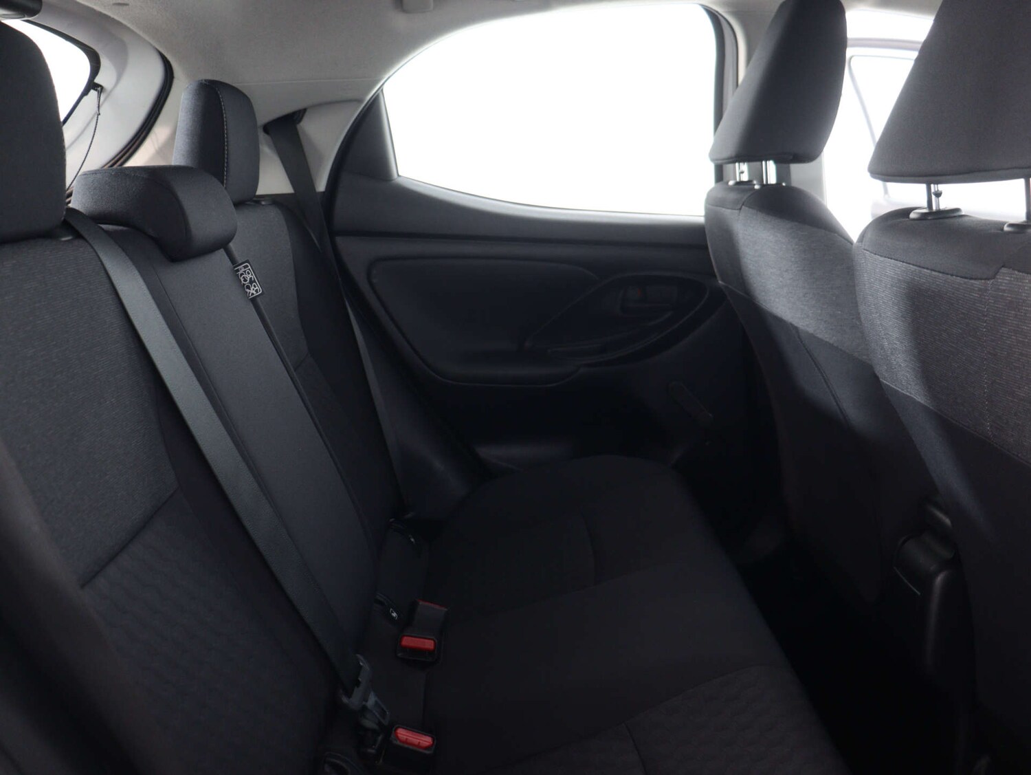 Used Toyota Yaris 2022 for sale - 75893726: Photo 44