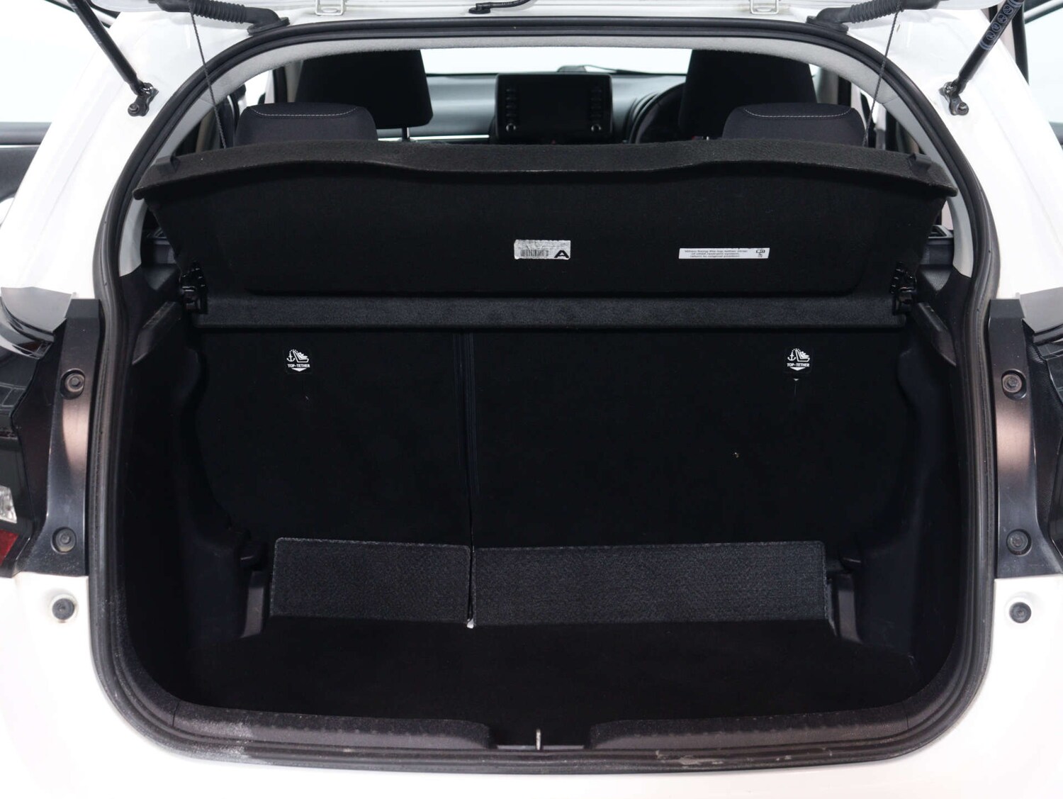 Used Toyota Yaris 2022 for sale - 75893726: Photo 45