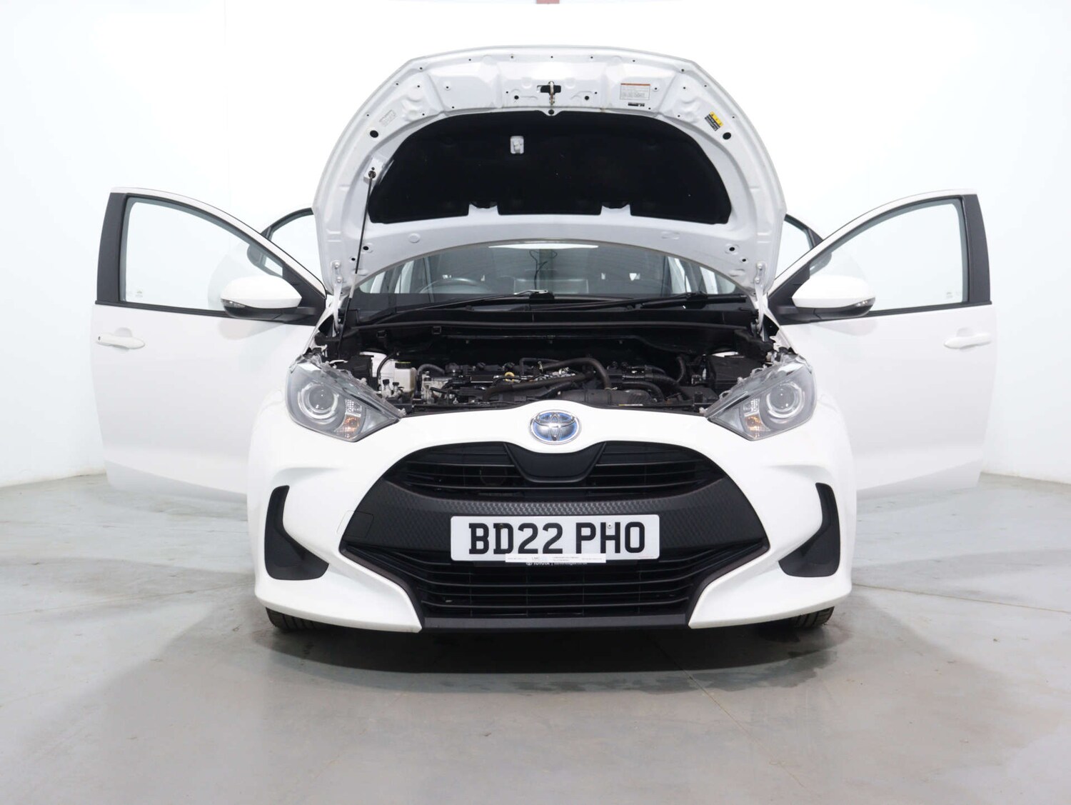 Used Toyota Yaris 2022 for sale - 75893726: Photo 48