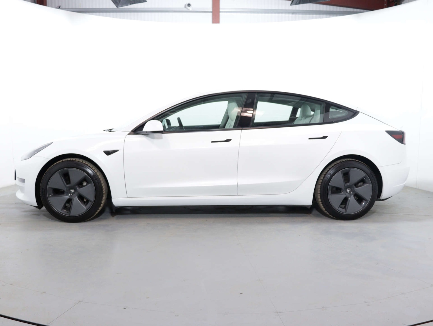 Used Tesla Model 3 2020 for sale - 76949881: Photo 8