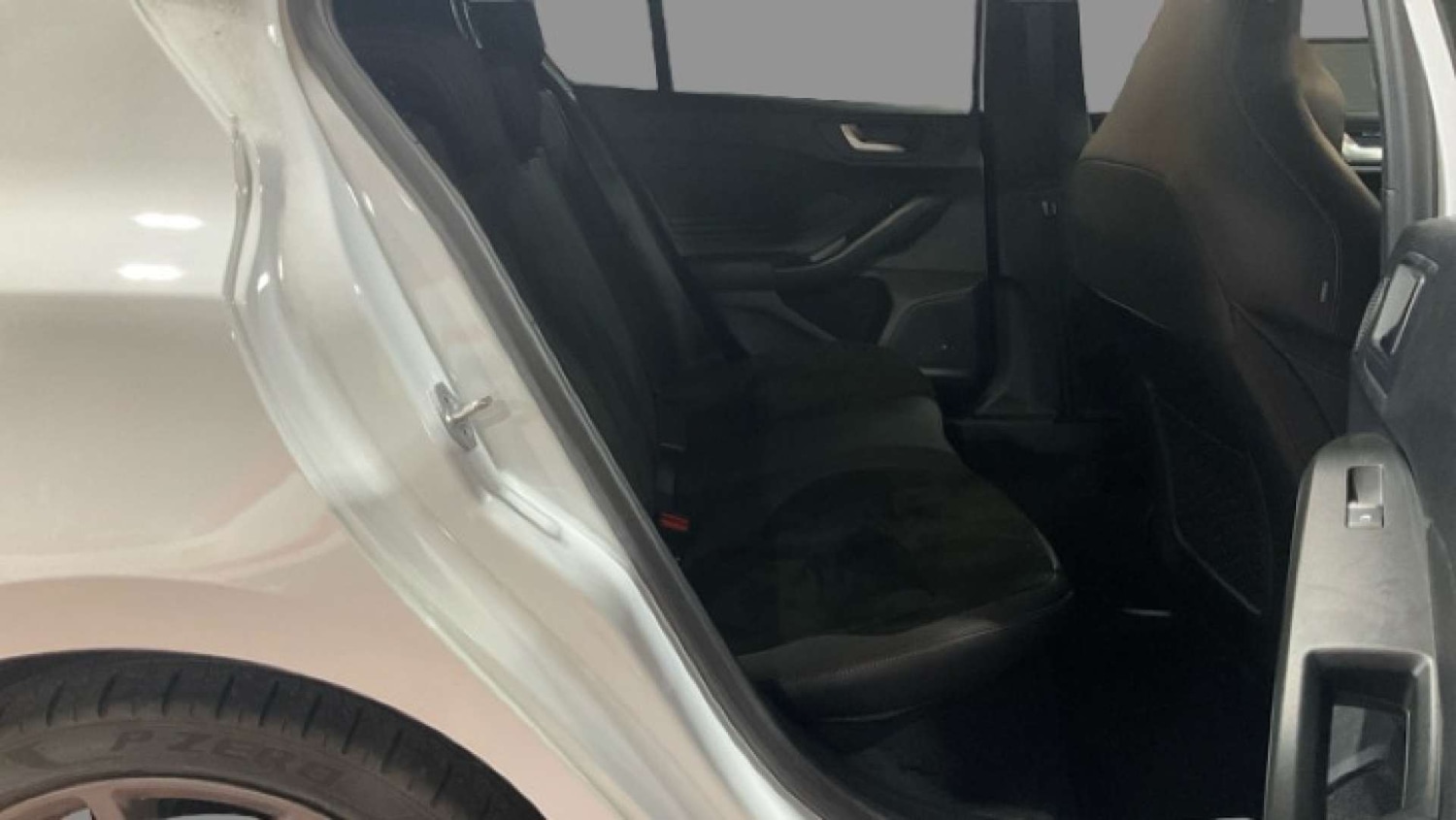 Used Ford Focus 2023 for sale - 77931951: Photo 9