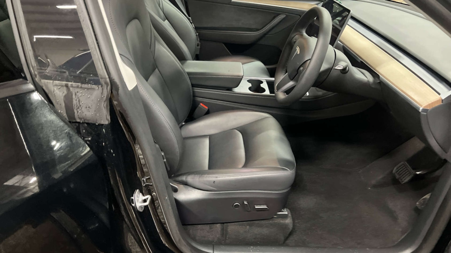 Used Tesla Model Y 2023 for sale - 77601958: Photo 10