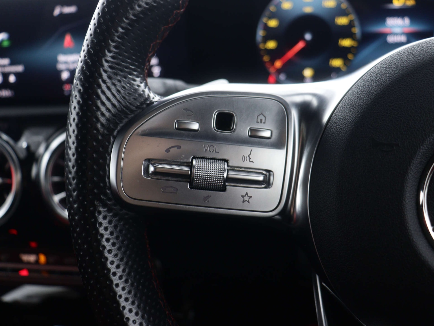 Used Mercedes-Benz CLA 2022 for sale - 76028801: Photo 35