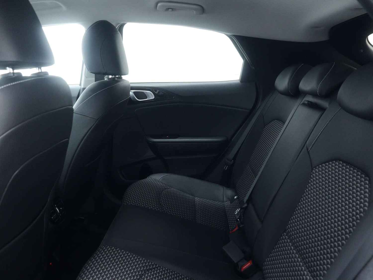 Used Kia XCeed 2023 for sale - 76735827: Photo 47