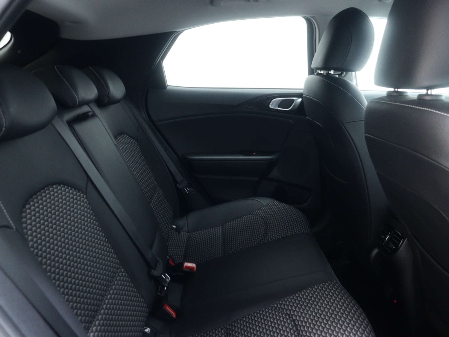 Used Kia XCeed 2023 for sale - 76735827: Photo 48