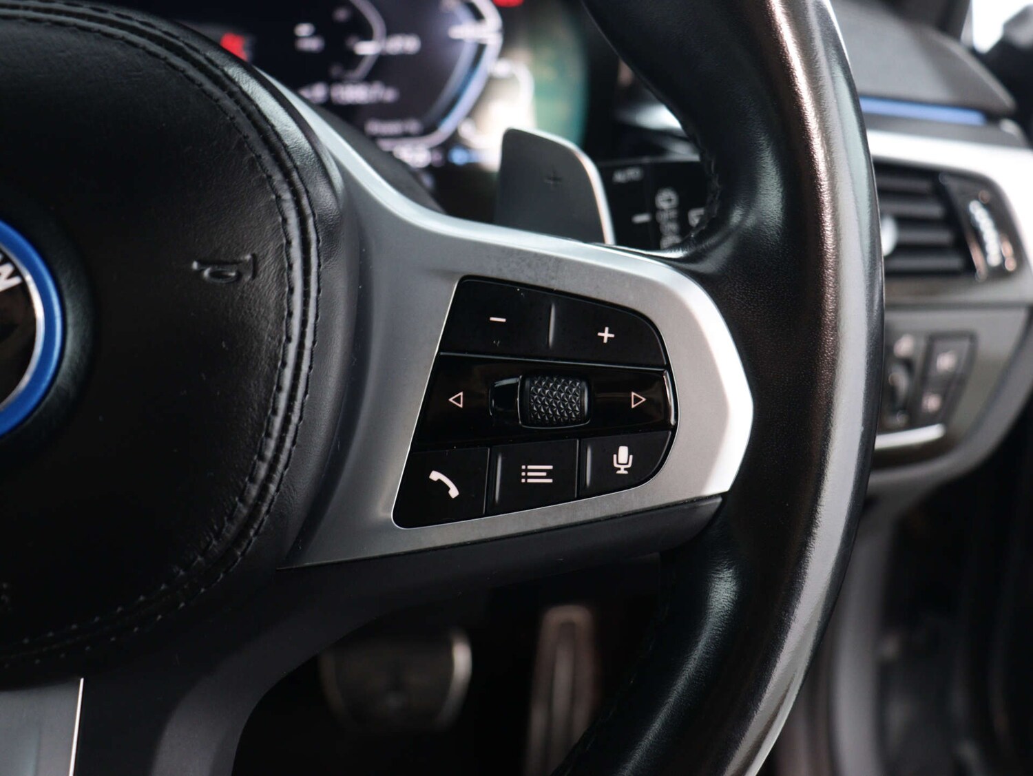 Used BMW 5 Series 2022 for sale - 75704244: Photo 40