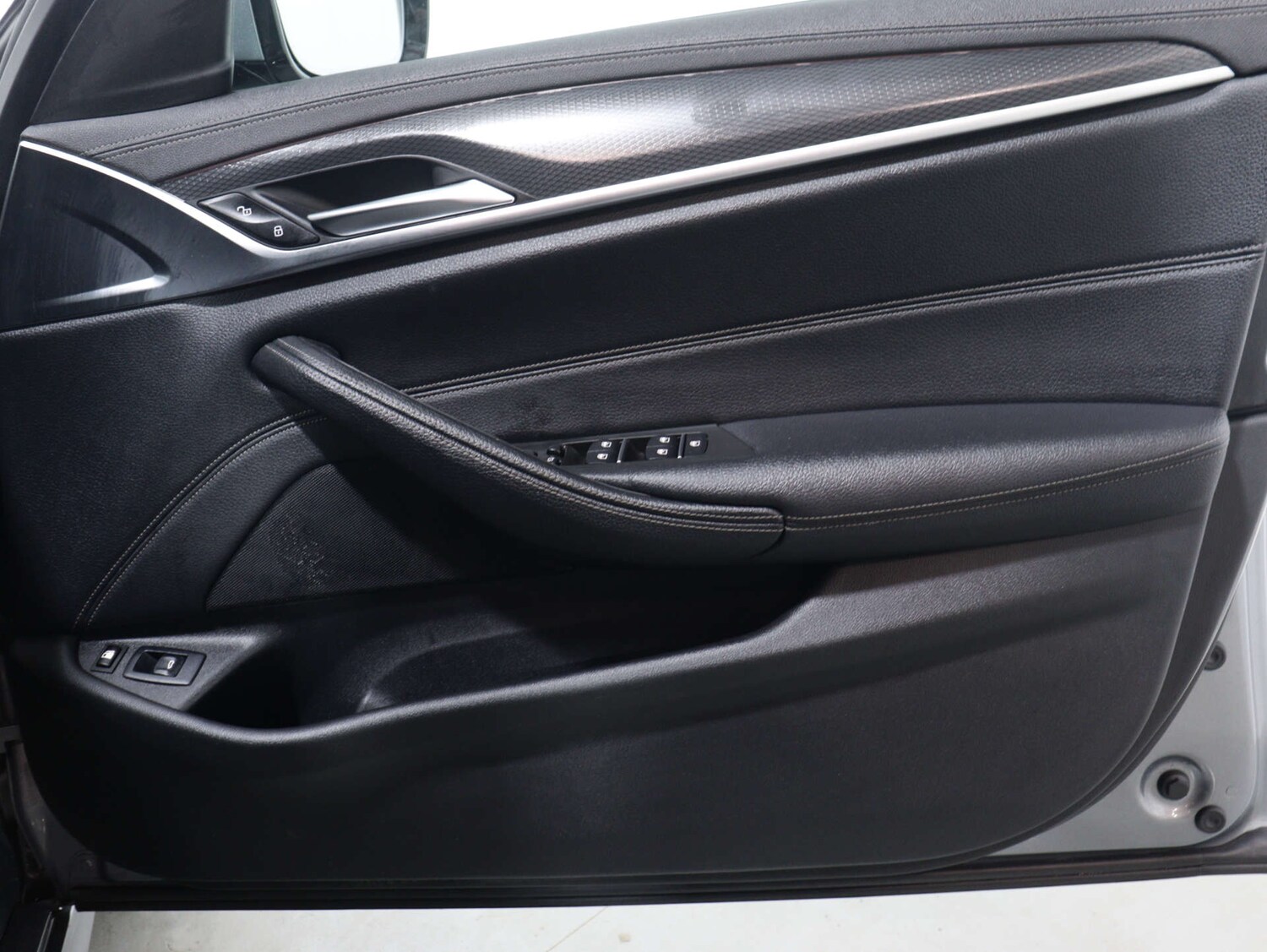 Used BMW 5 Series 2022 for sale - 75704244: Photo 48