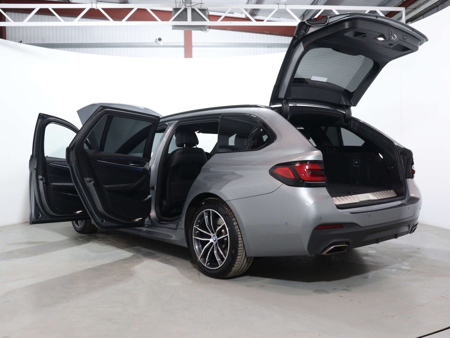 Used BMW 5 Series 2022 for sale - 75704244: Photo 62