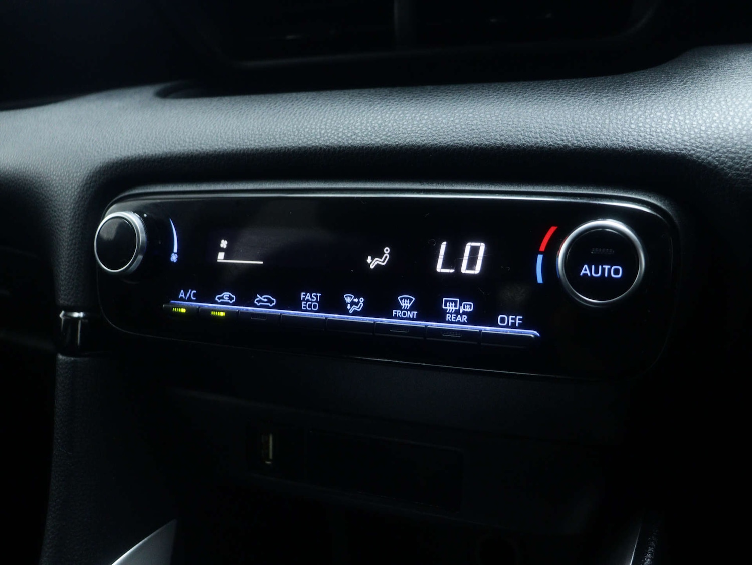 Used Toyota Yaris 2023 for sale - 77431851: Photo 30