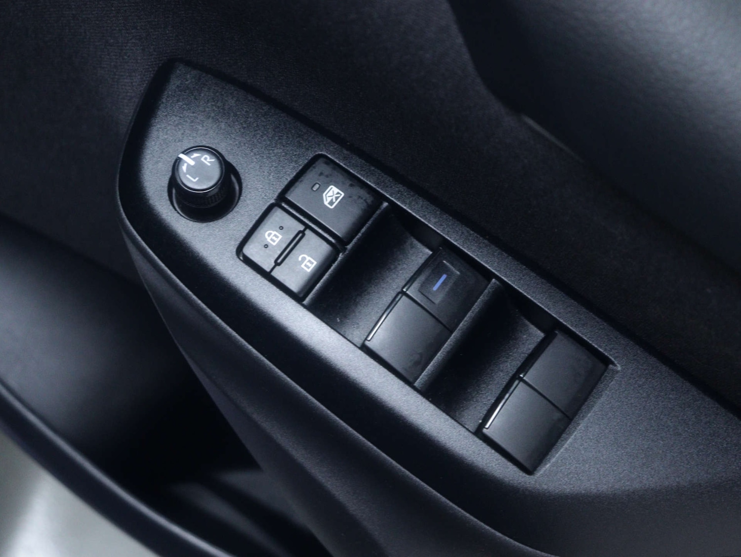 Used Toyota Yaris 2023 for sale - 77431851: Photo 38