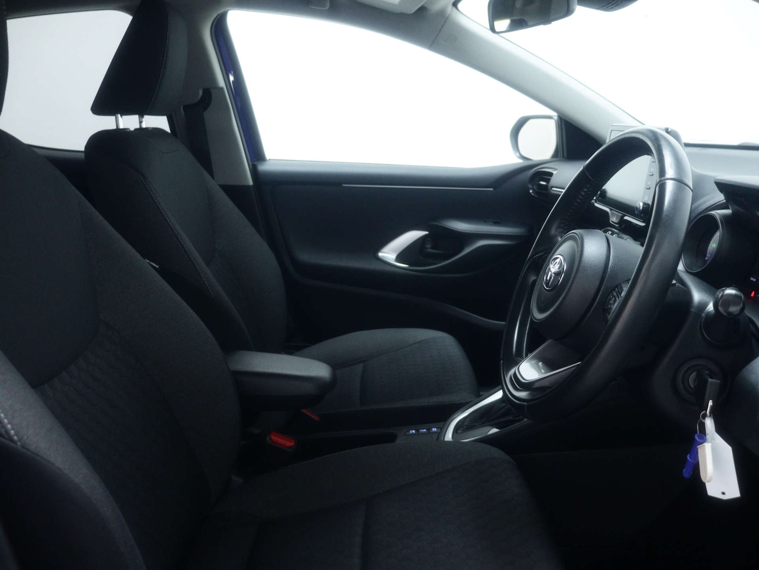 Used Toyota Yaris 2023 for sale - 77431851: Photo 40