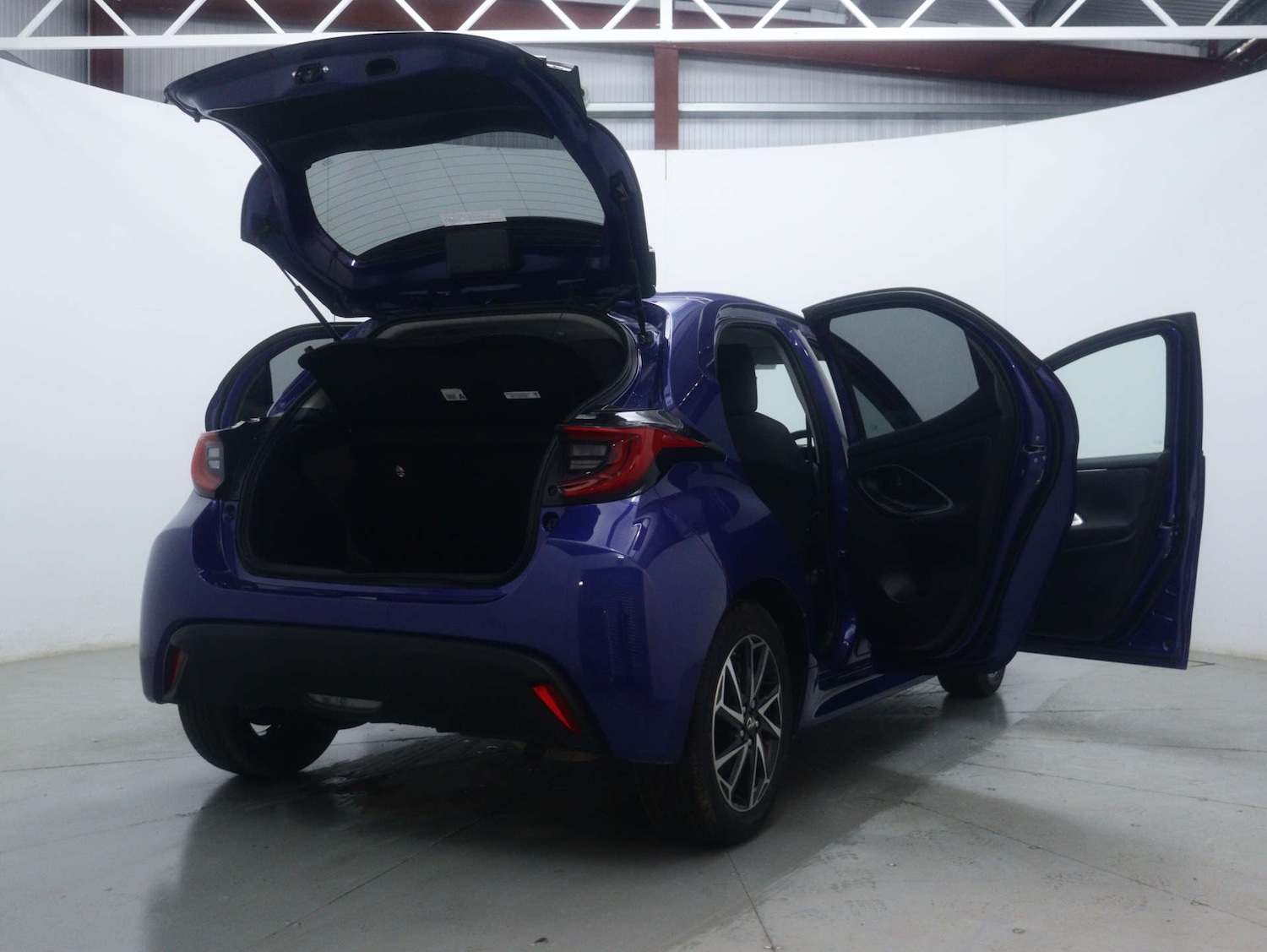 Used Toyota Yaris 2023 for sale - 77431851: Photo 56