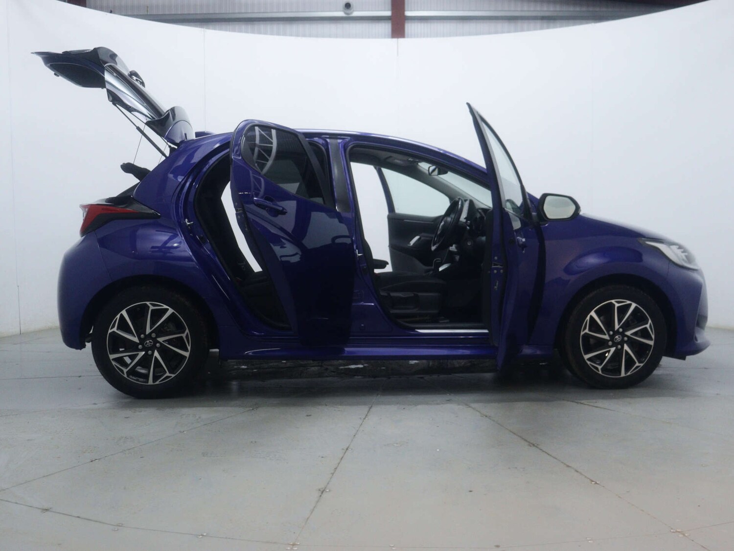 Used Toyota Yaris 2023 for sale - 77431851: Photo 57