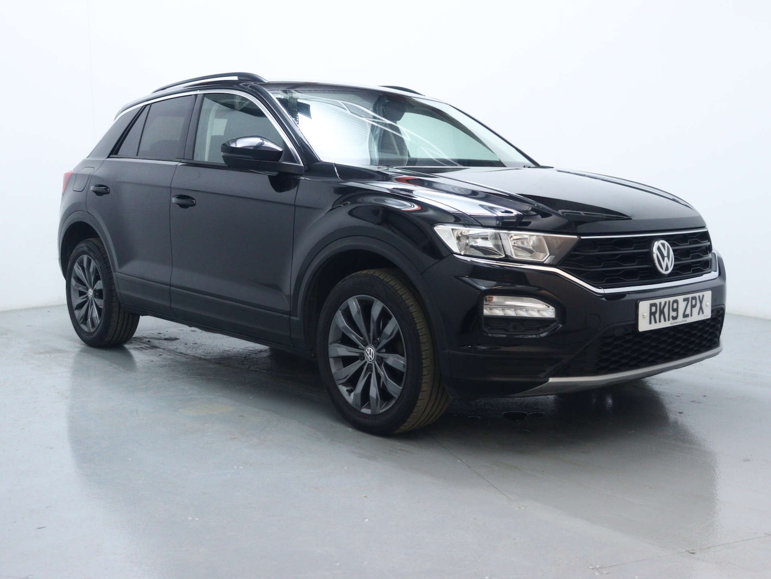 Used Volkswagen T-Roc 2019 for sale - 78122073: Photo 1